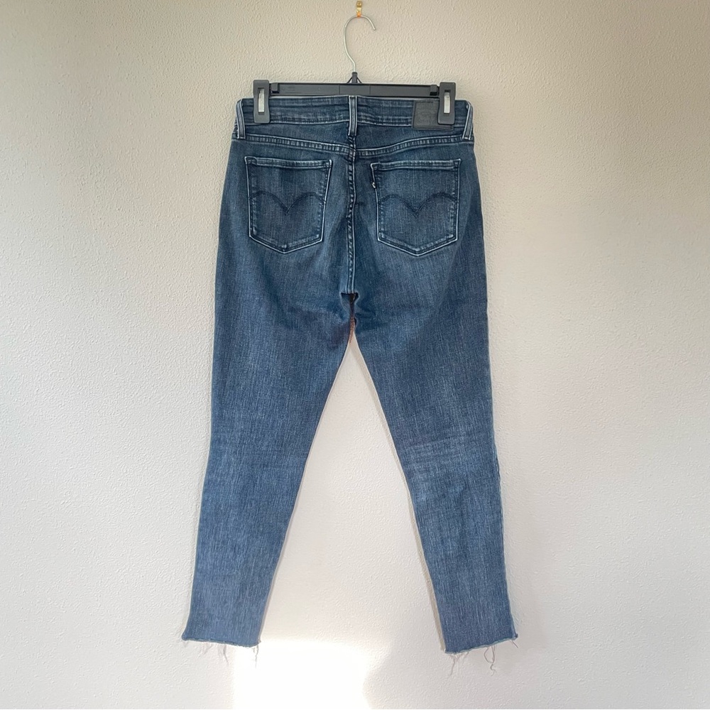 711 Skinny Levi’s Blue Distressed Women's Jeans - Picture 6 of 8
